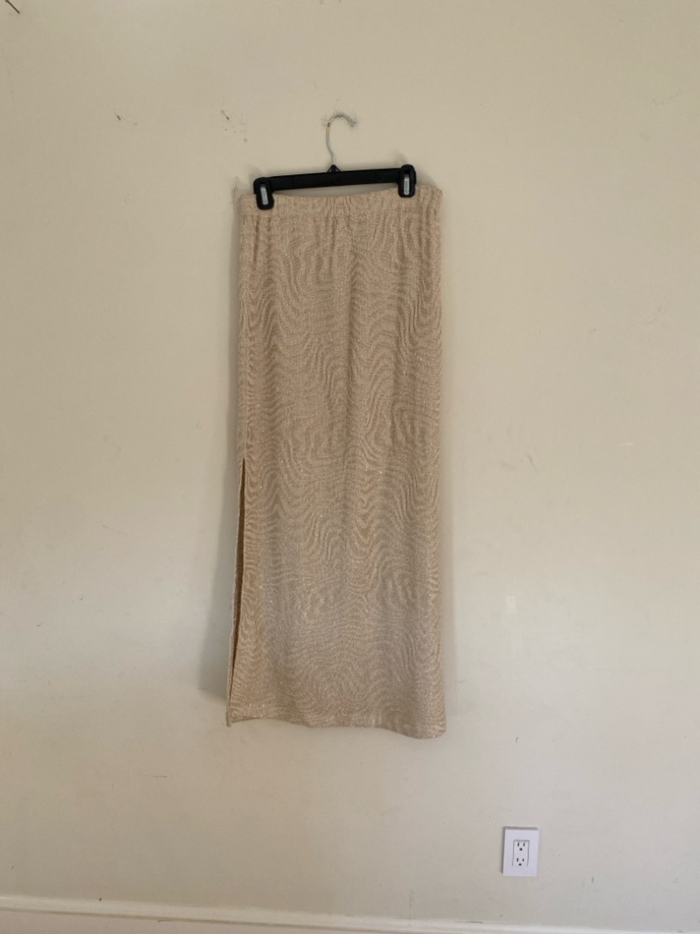 St. John Evening Metallic Knit Top Skirt Set in Champagne with Metallic Glint - Picture 11 of 15